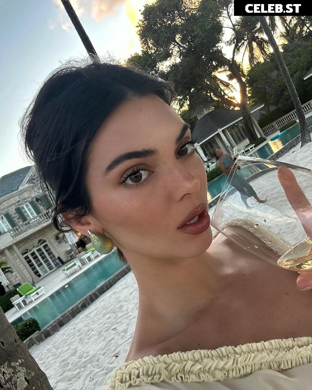 Kendall Jenner Image 1957390
