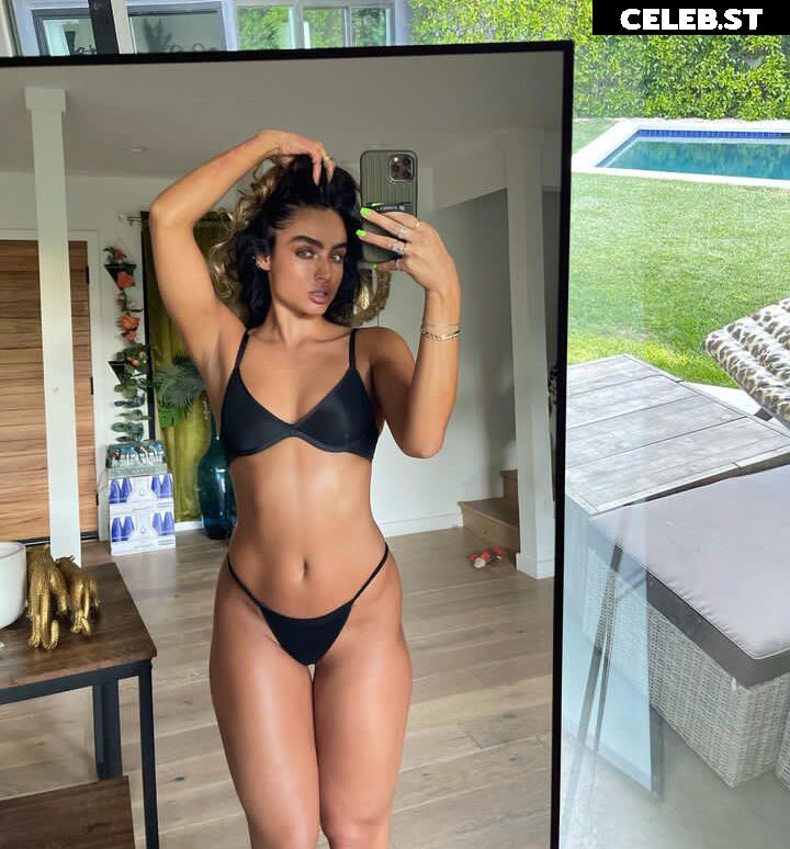Sommer Ray Image 1957315