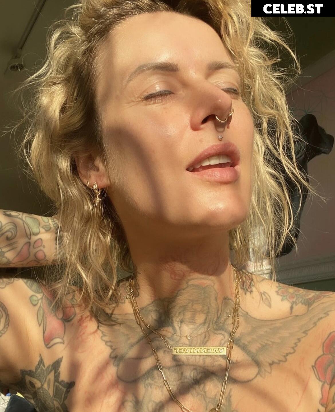 Jennifer Weist Image 1954177