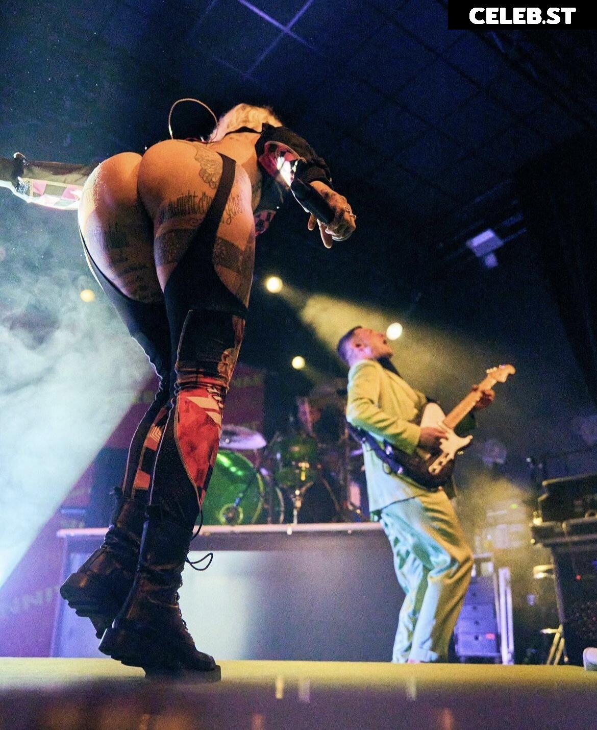 Jennifer Weist Image 1954294