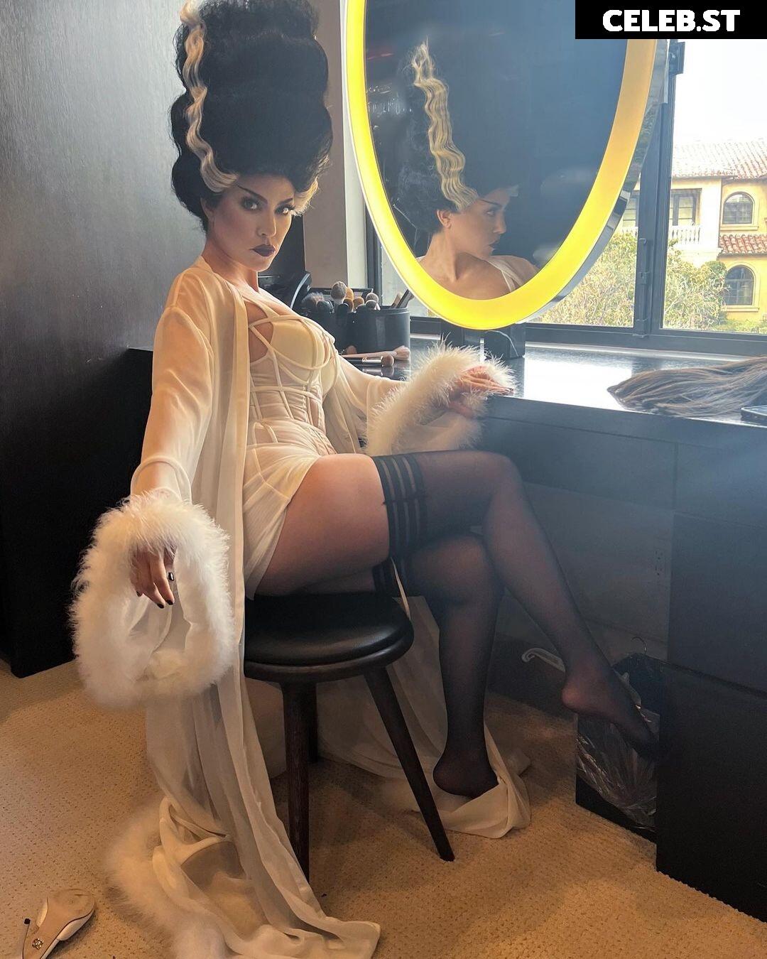 Kourtney Kardashian Image 1951474