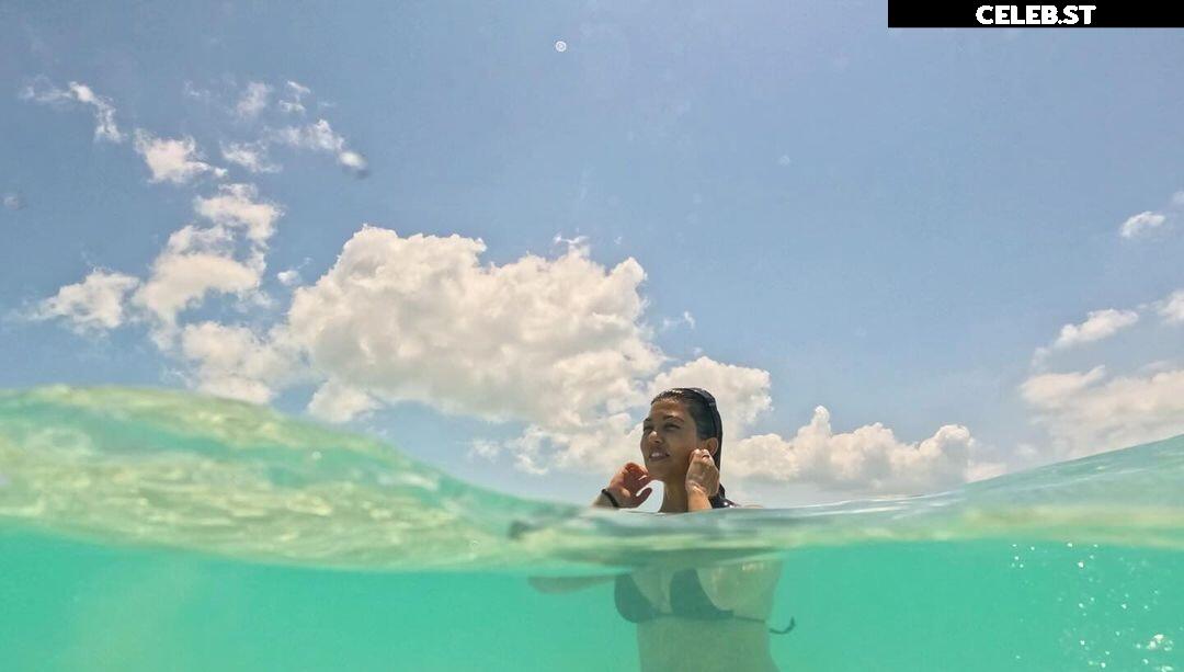 Kourtney Kardashian Image 1951648
