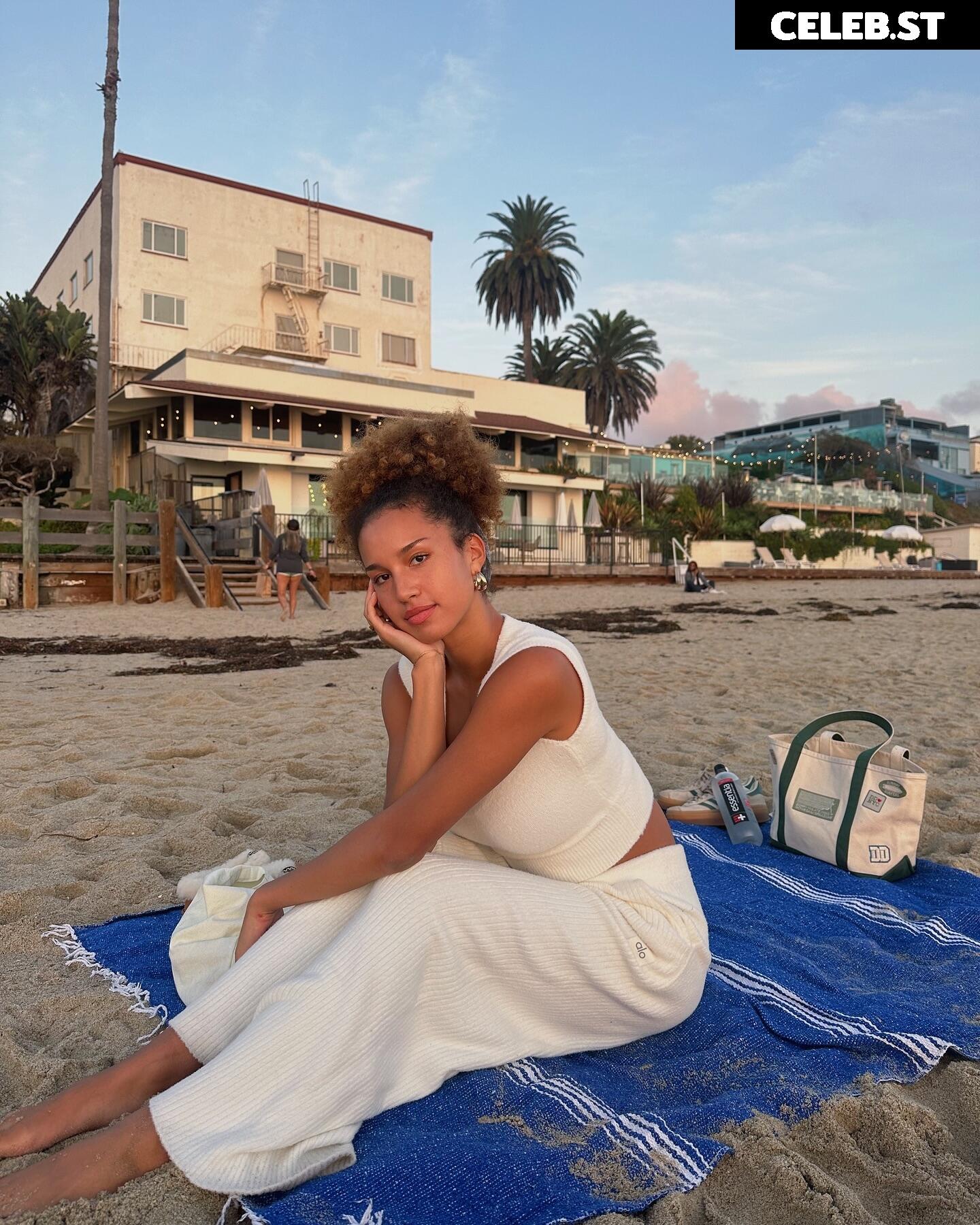 Sofia Wylie Image 1951041