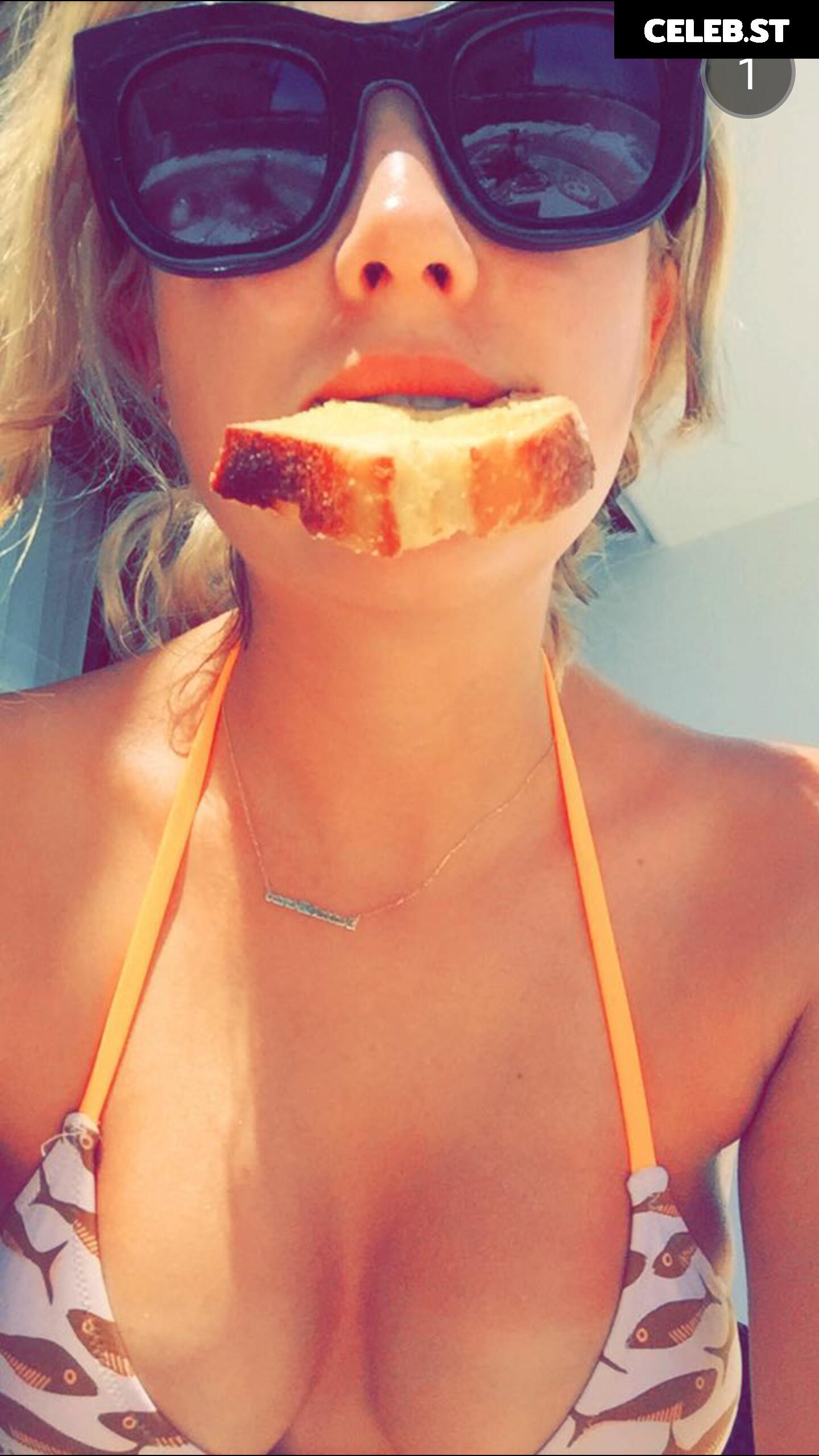 Ashley Benson Image 1951294
