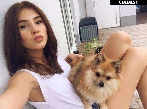 Stefanie Giesinger Image 1951938