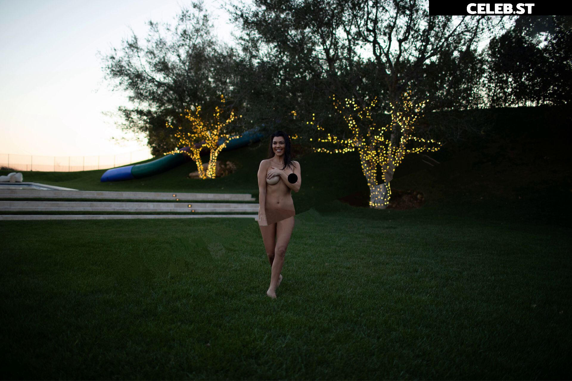Kourtney Kardashian Image 1952081