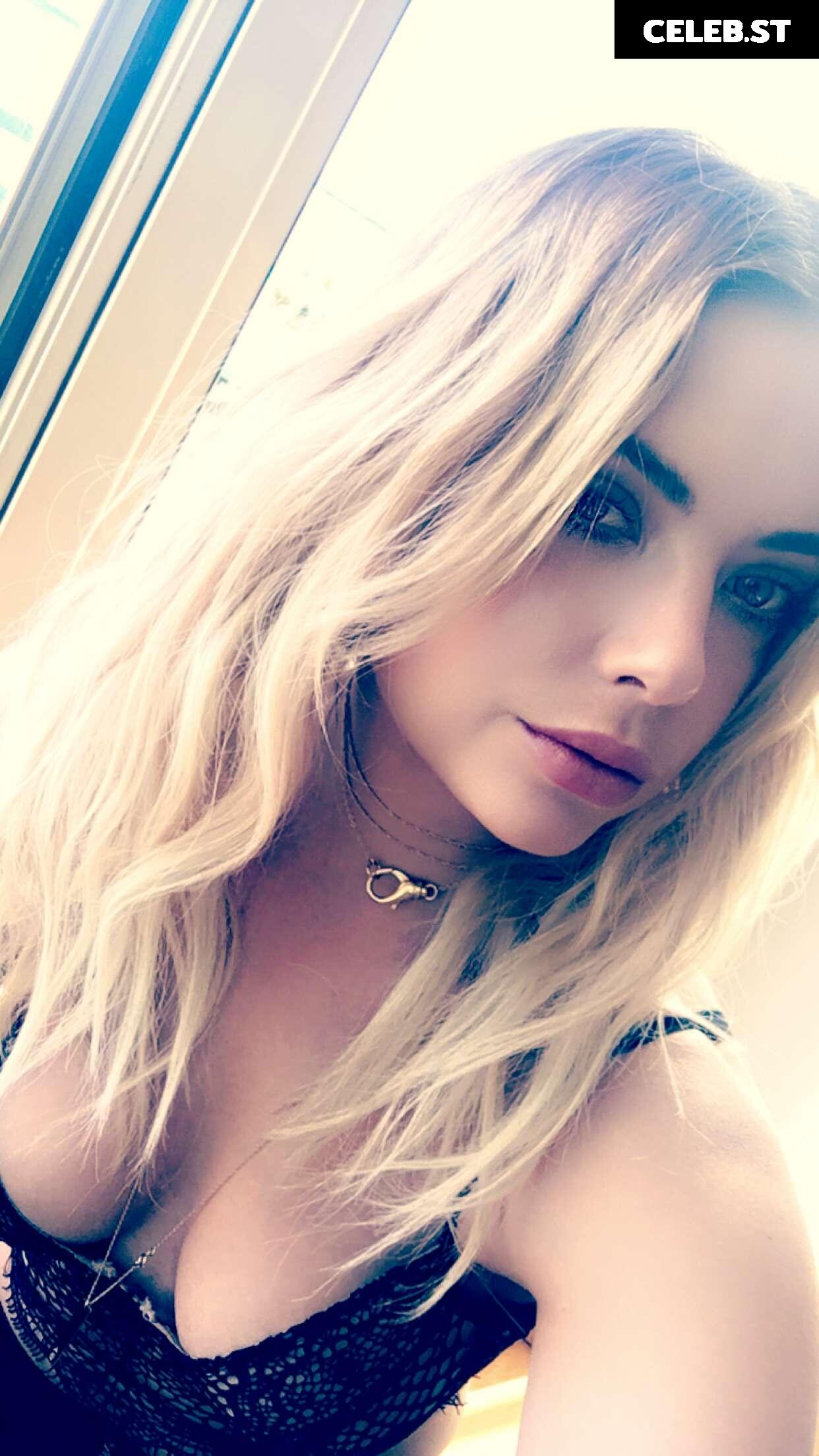 Ashley Benson Image 1953192