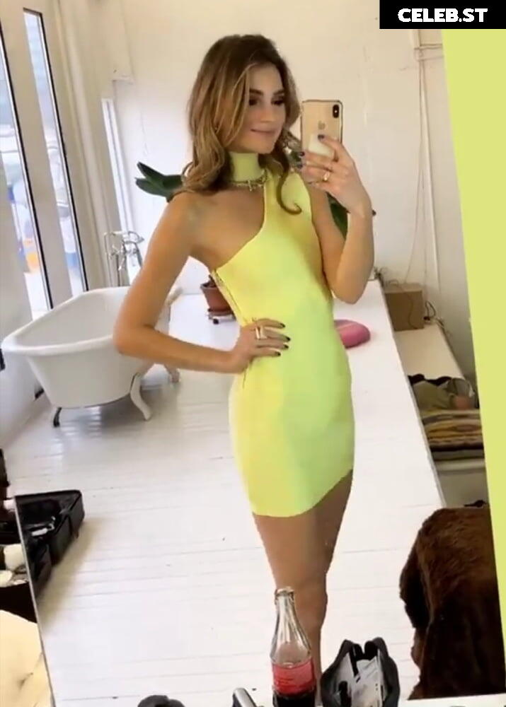 Stefanie Giesinger Image 1953210