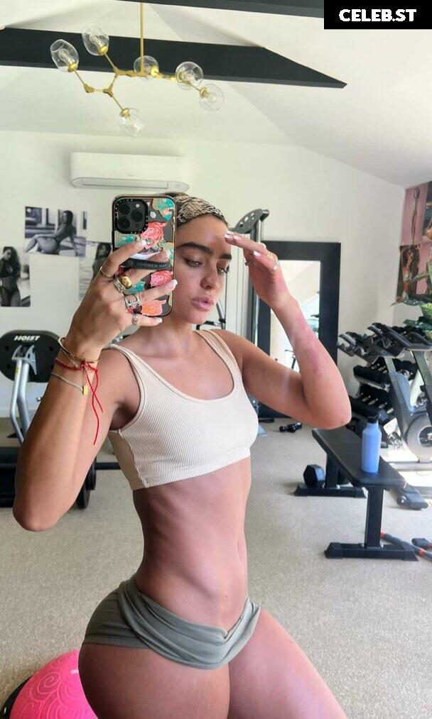 Sommer Ray Image 1953233