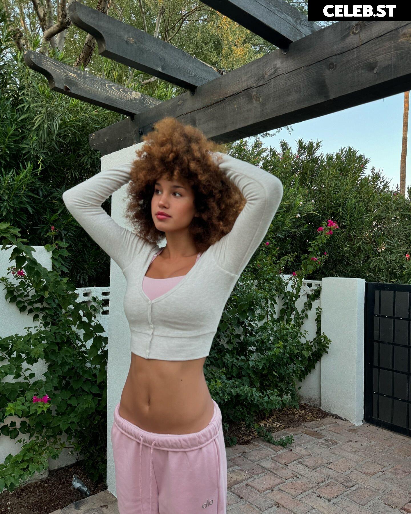 Sofia Wylie Image 1950117