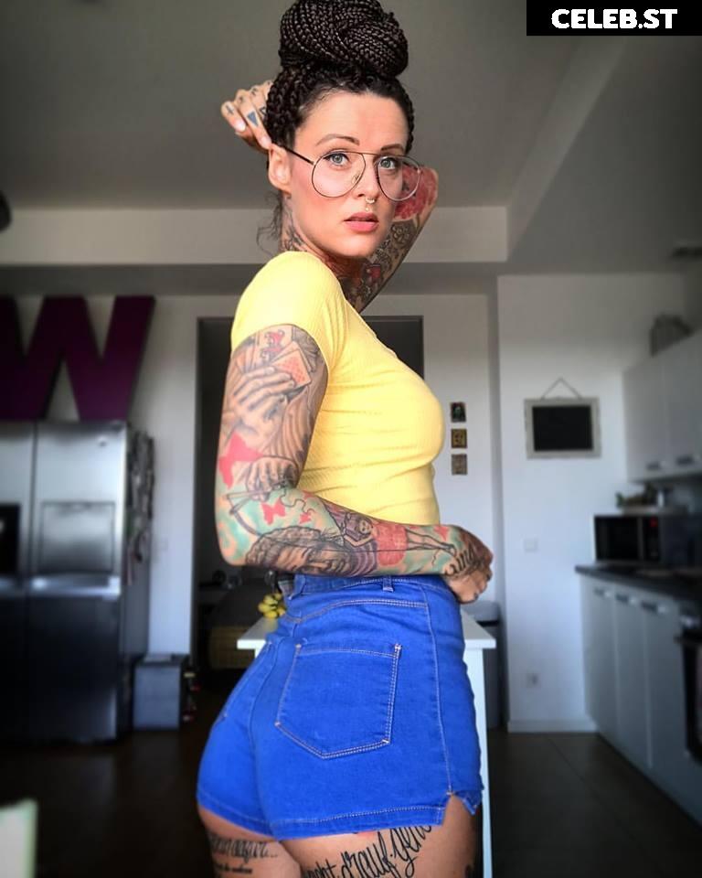 Jennifer Weist Image 1950296