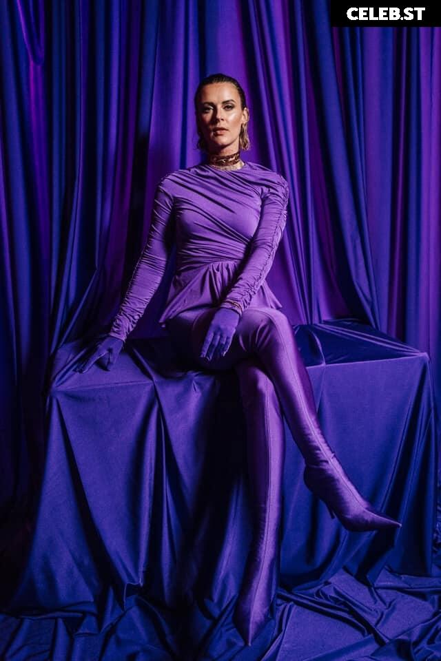 Jennifer Weist Image 1945120