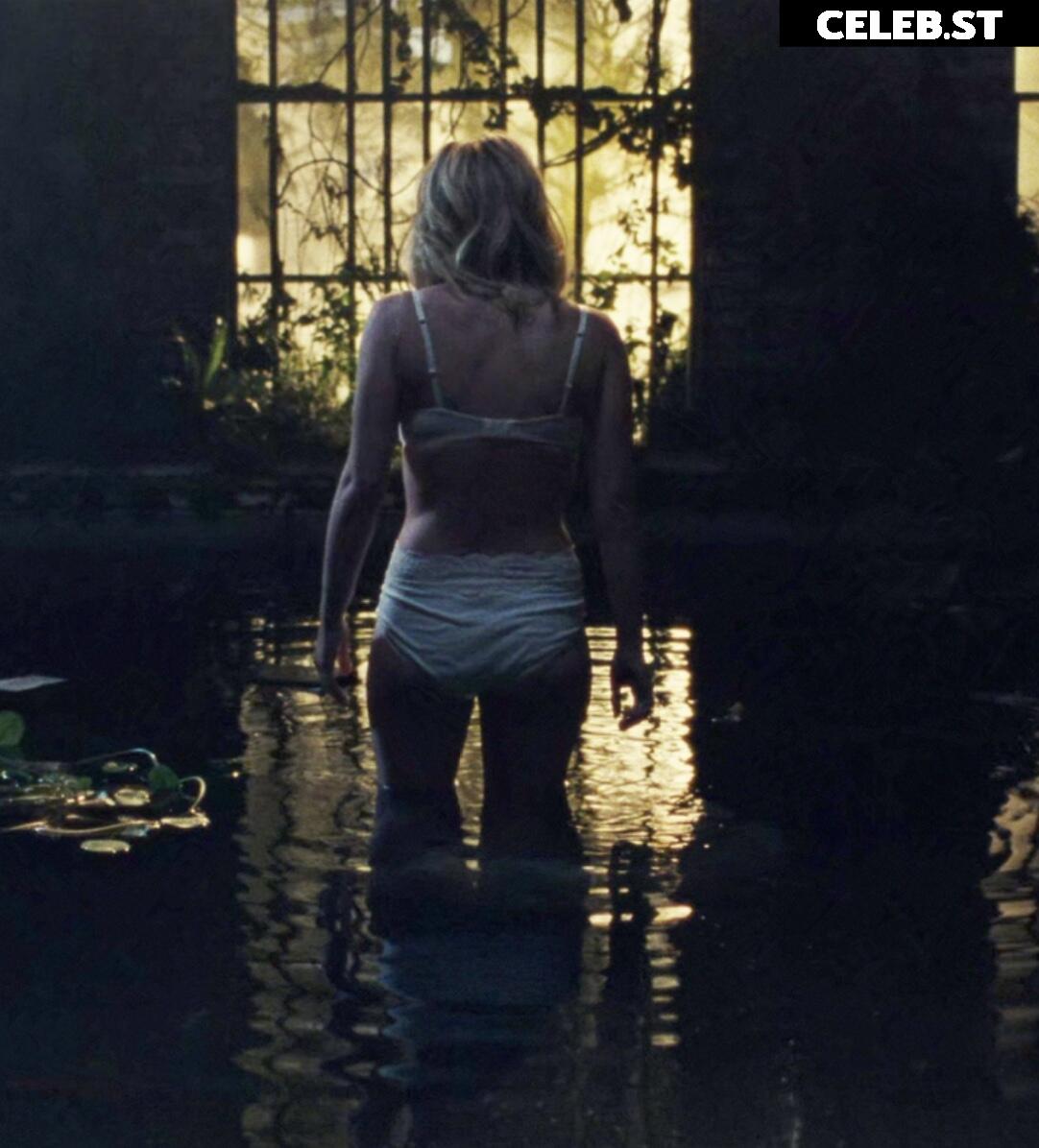 Lili Reinhart Image 1946729