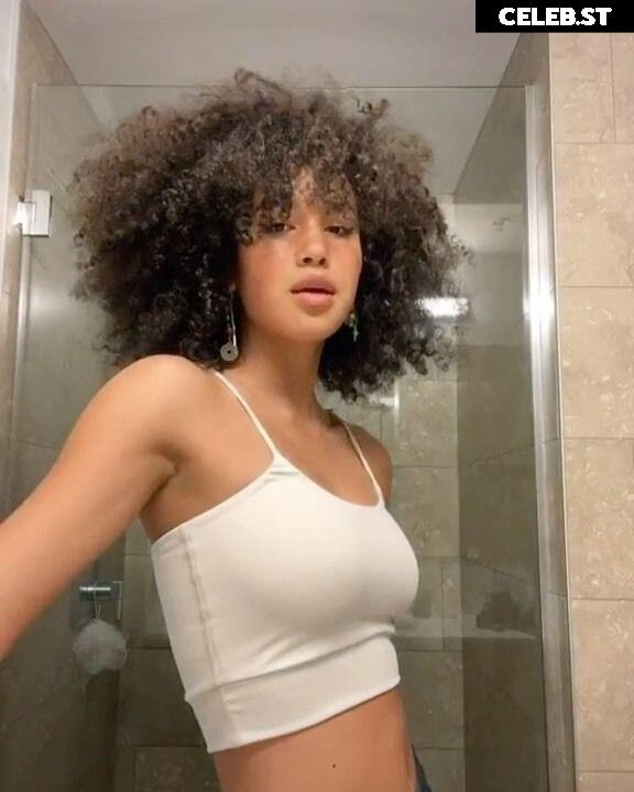 Sofia Wylie Image 1947591