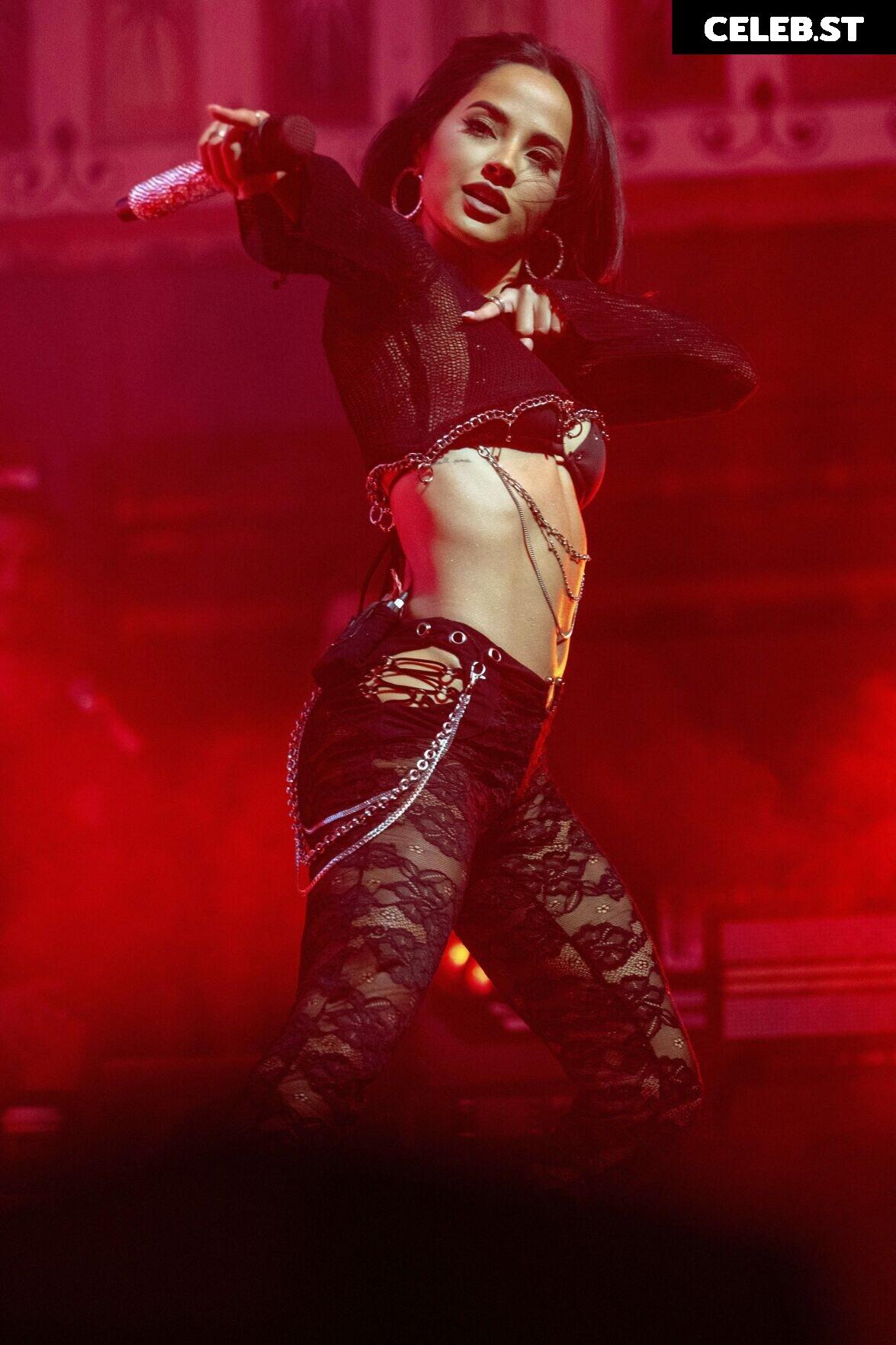 Becky G Image 1944558