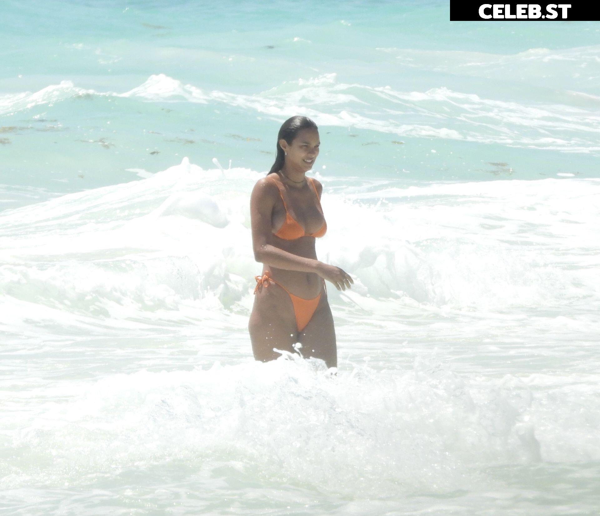 Lais Ribeiro Image 1941748