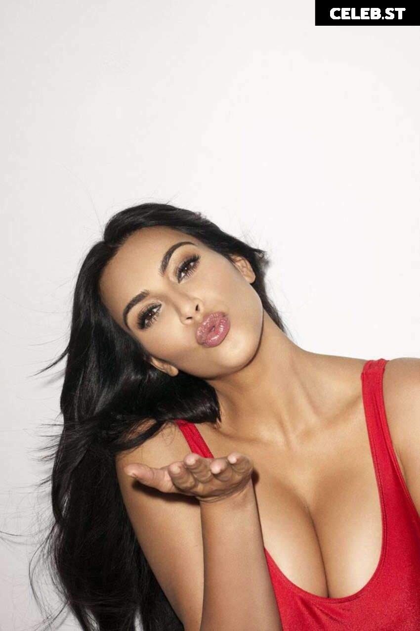 Kim Kardashian Image 1942116