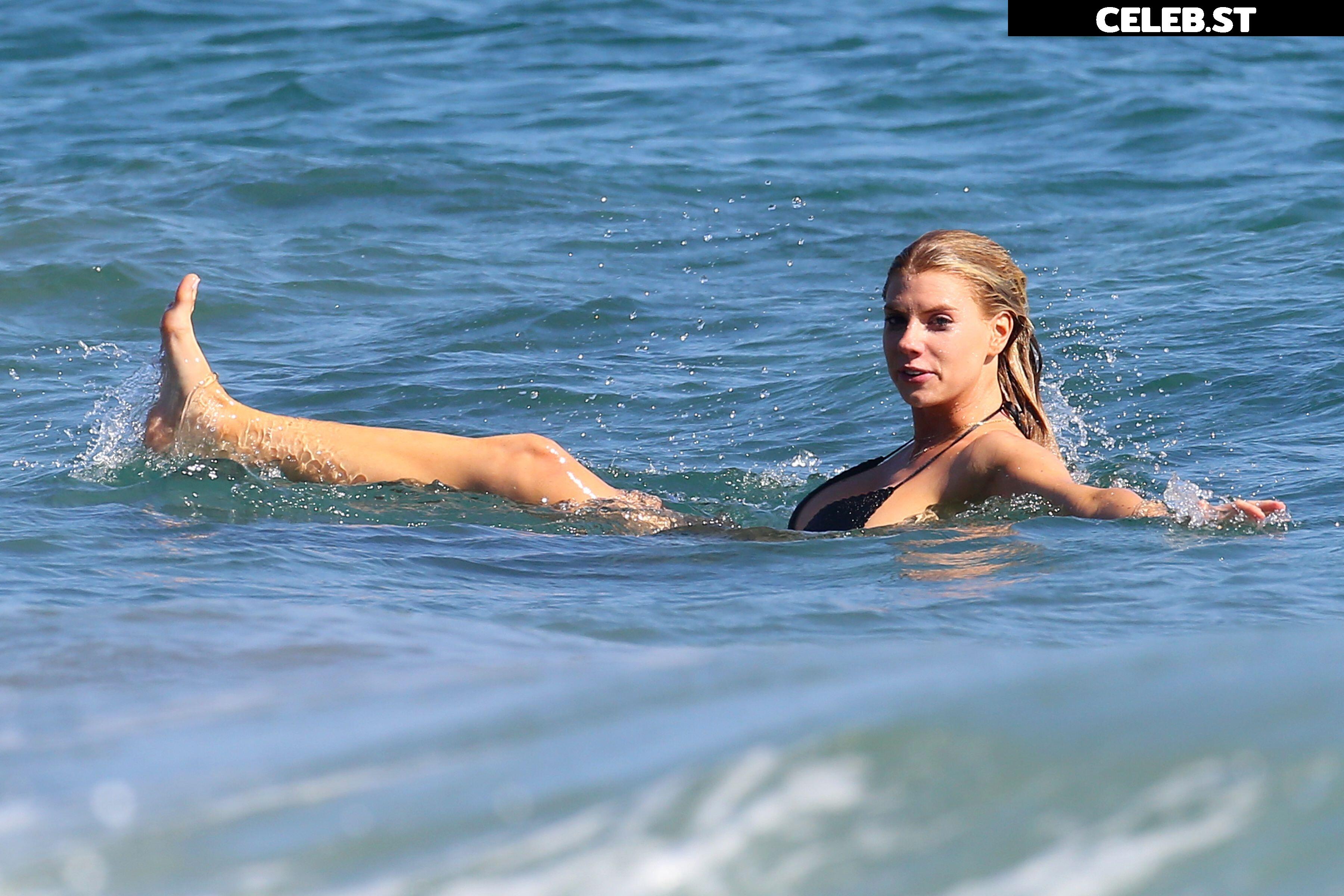 Charlotte McKinney Image 1942214
