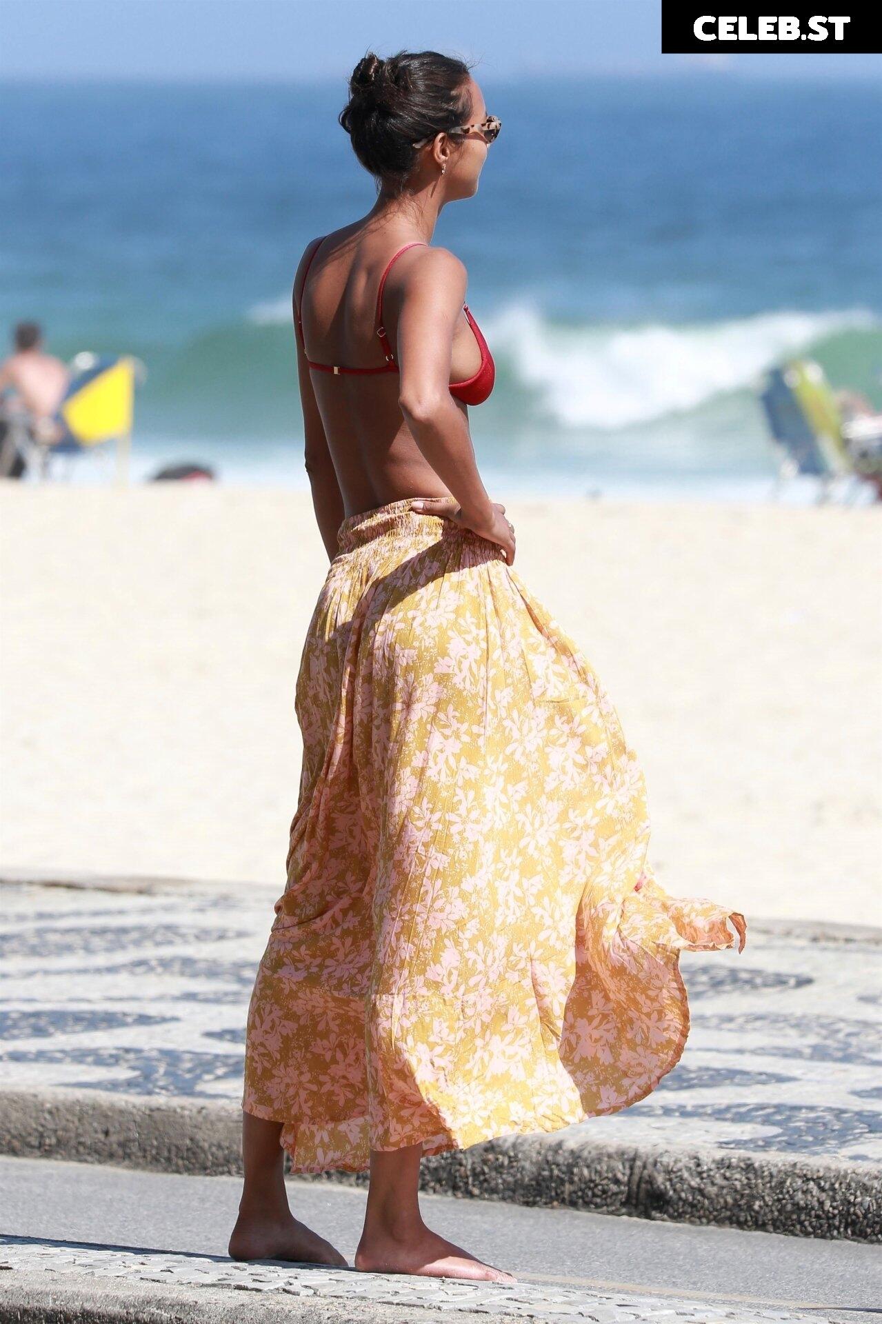 Lais Ribeiro Image 1943380
