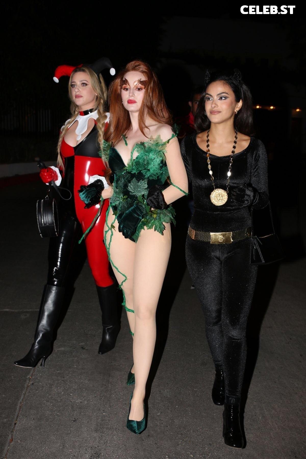 Lili Reinhart Image 1943210