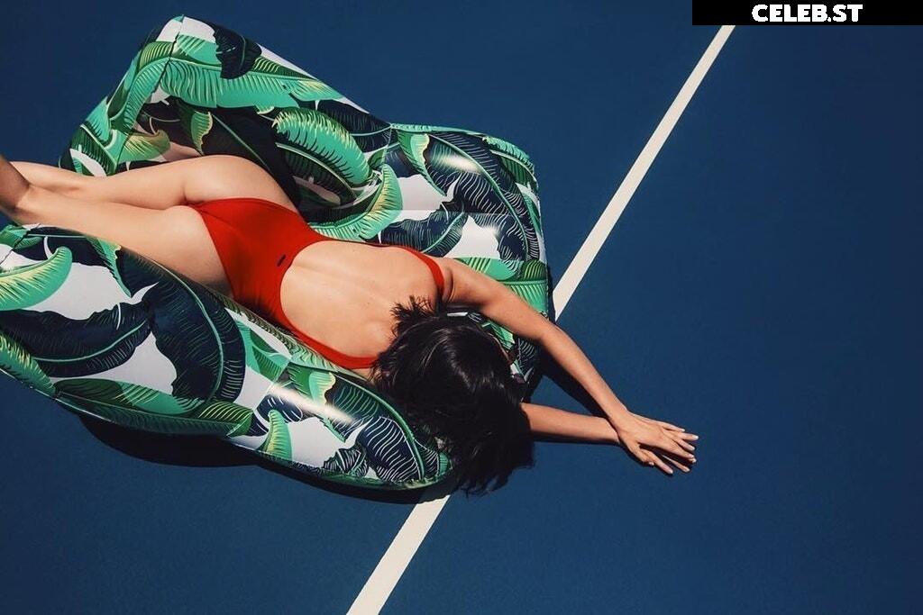 Kendall Jenner Image 1943237