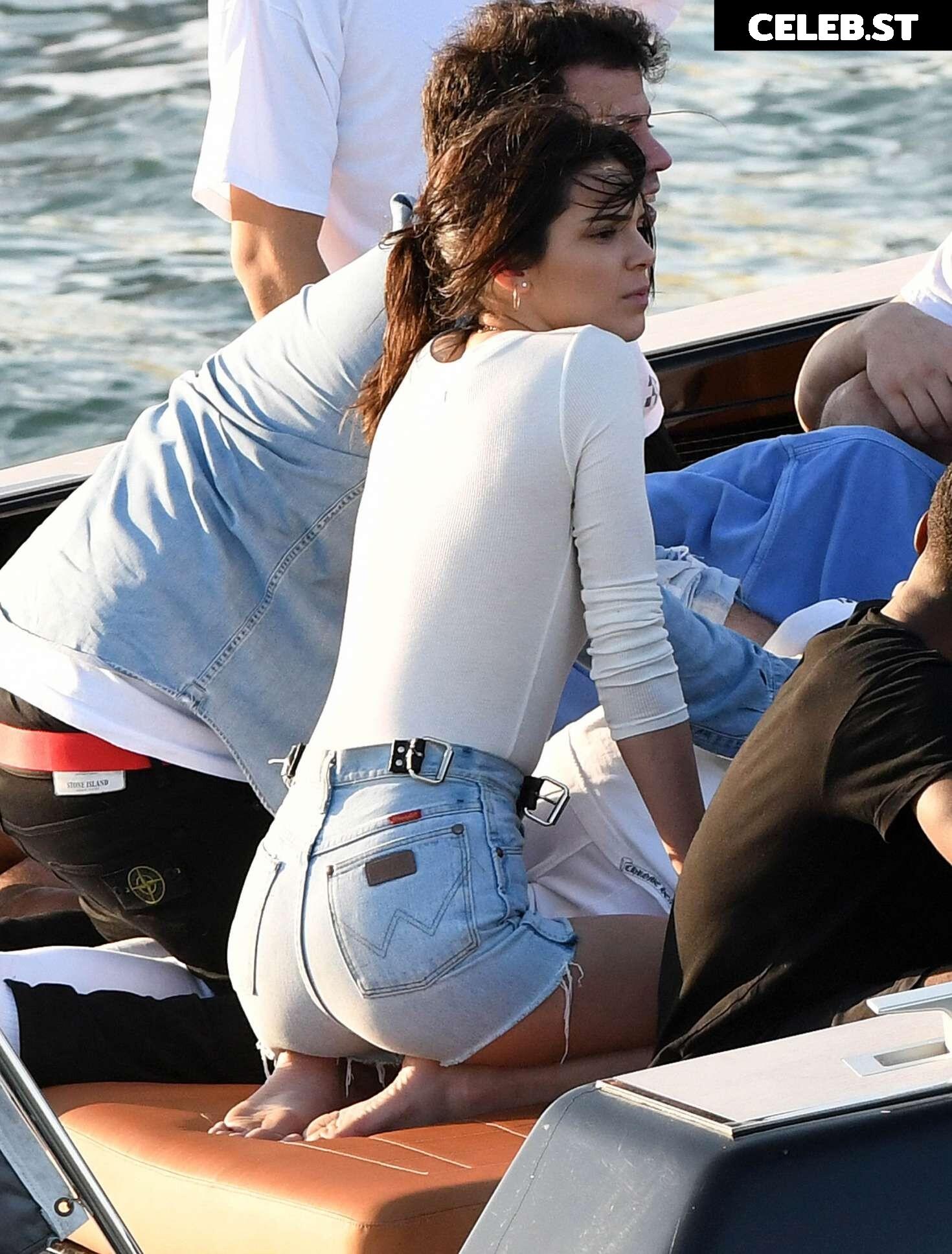 Kendall Jenner Image 1940971