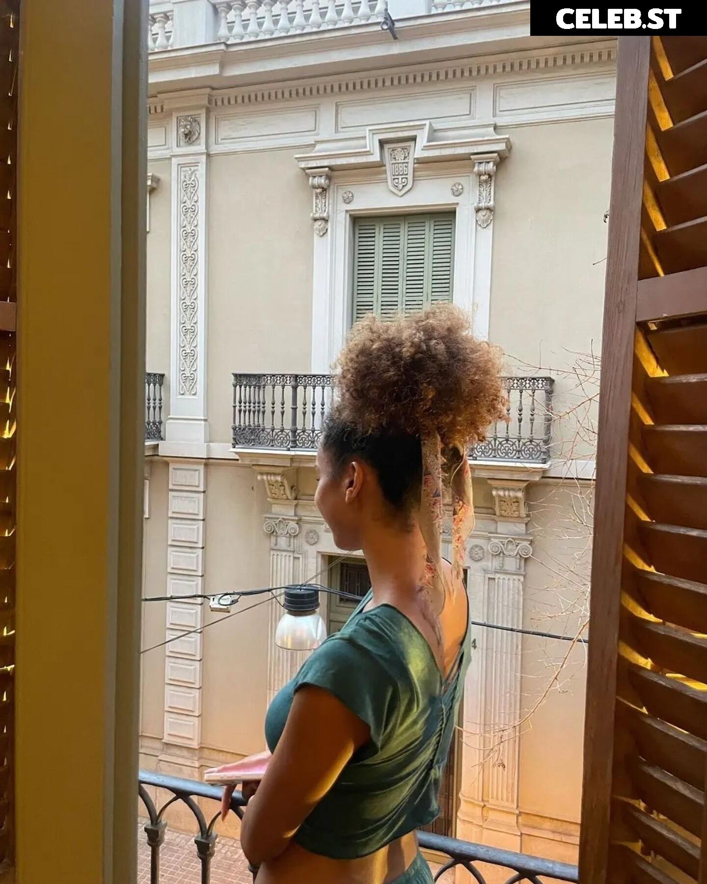 Sofia Wylie Image 1949636