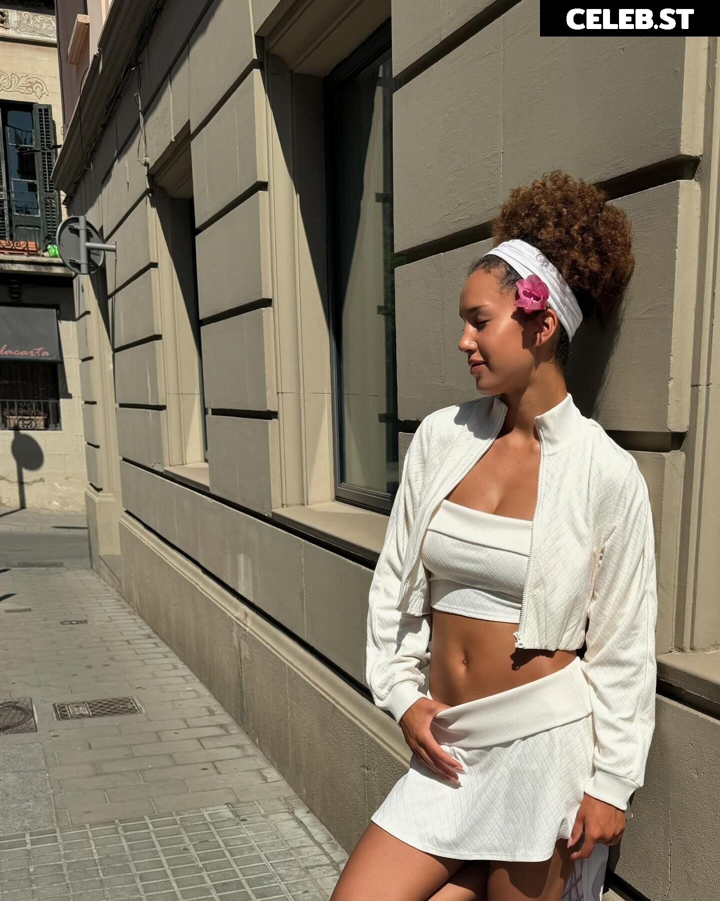 Sofia Wylie Image 1949268