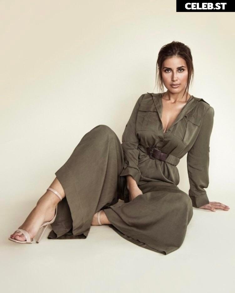 Jana Azizi Image 1948466