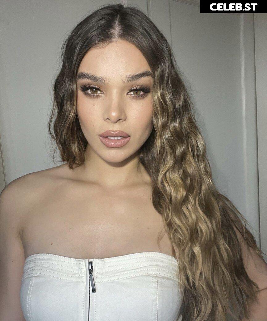 Hailee Steinfeld Image 1948089