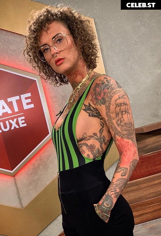 Jennifer Weist Image 1948380