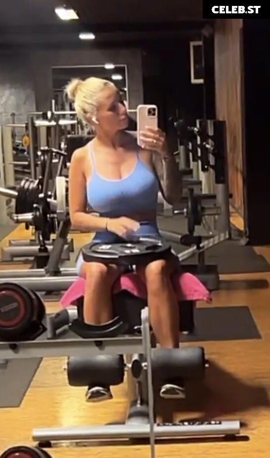 Carina Spack Image 1935795