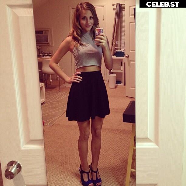 Lili Reinhart Image 1935637