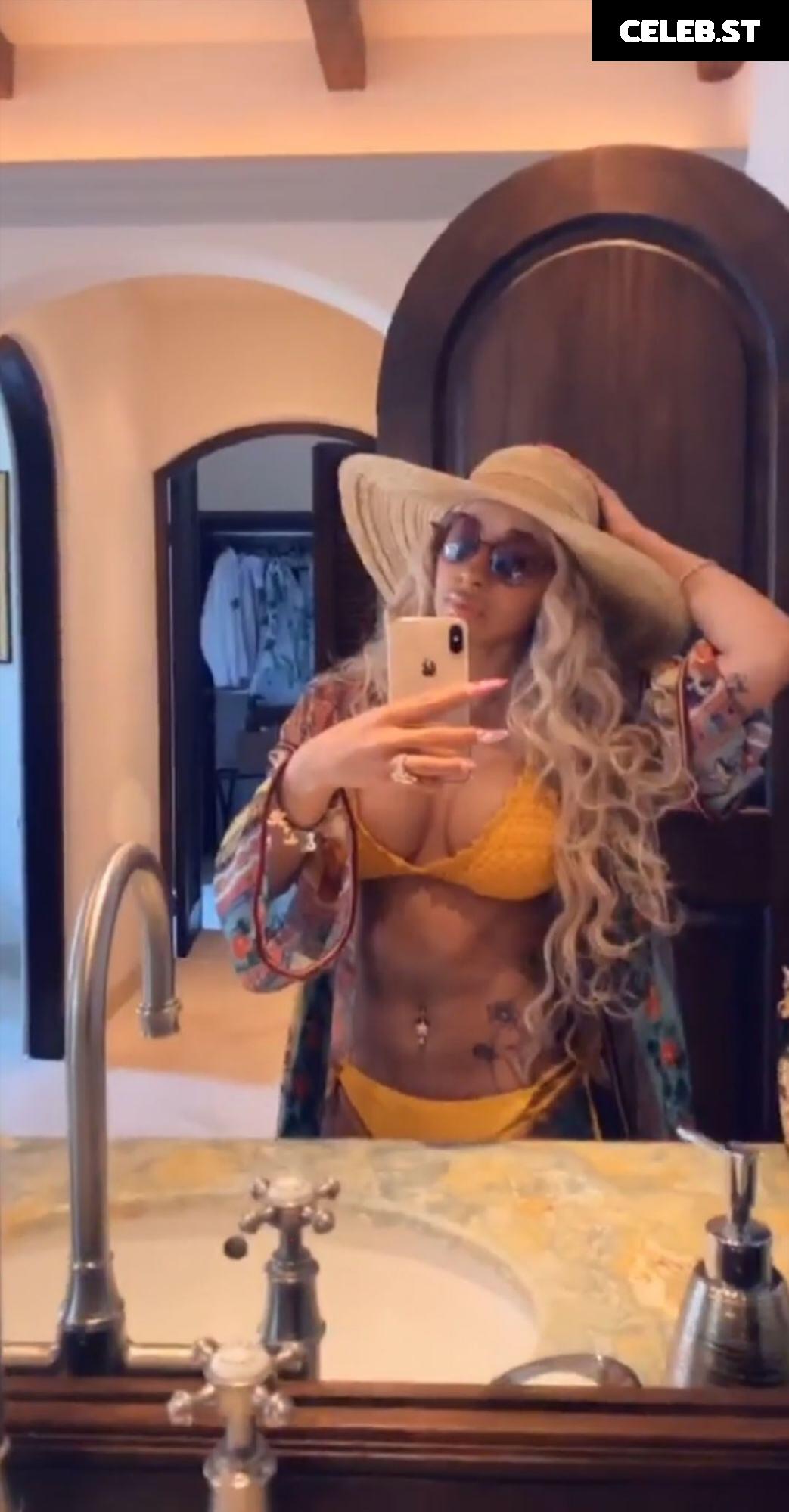 Cardi B Image 1936867