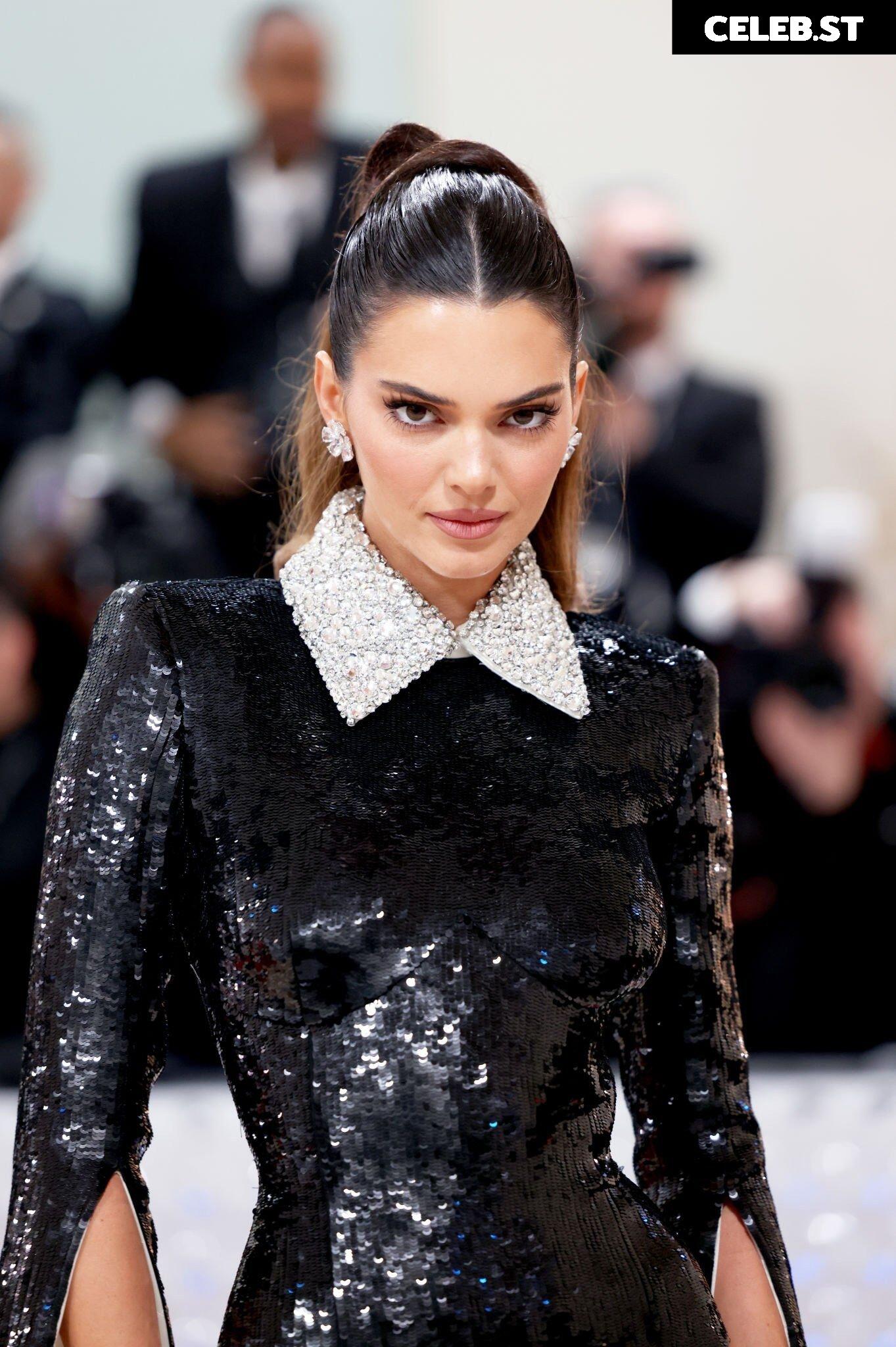 Kendall Jenner Image 1936040