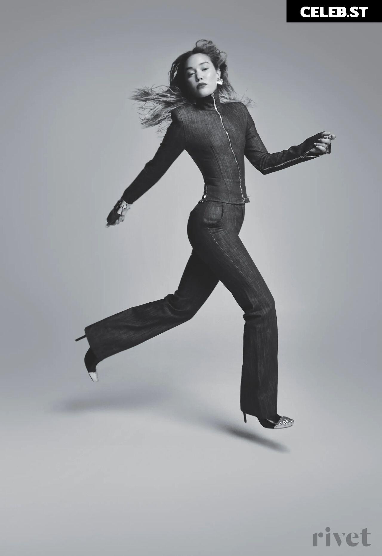 Olivia Ponton Image 1937210