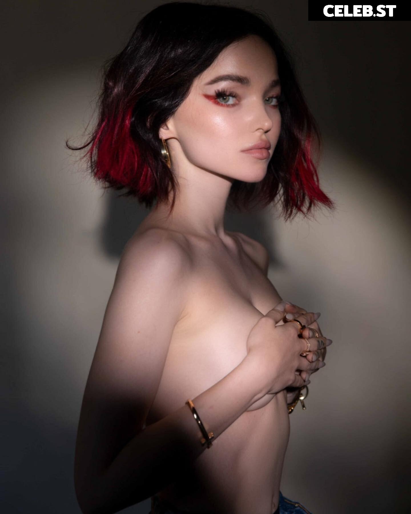 Dove Cameron Image 1934889