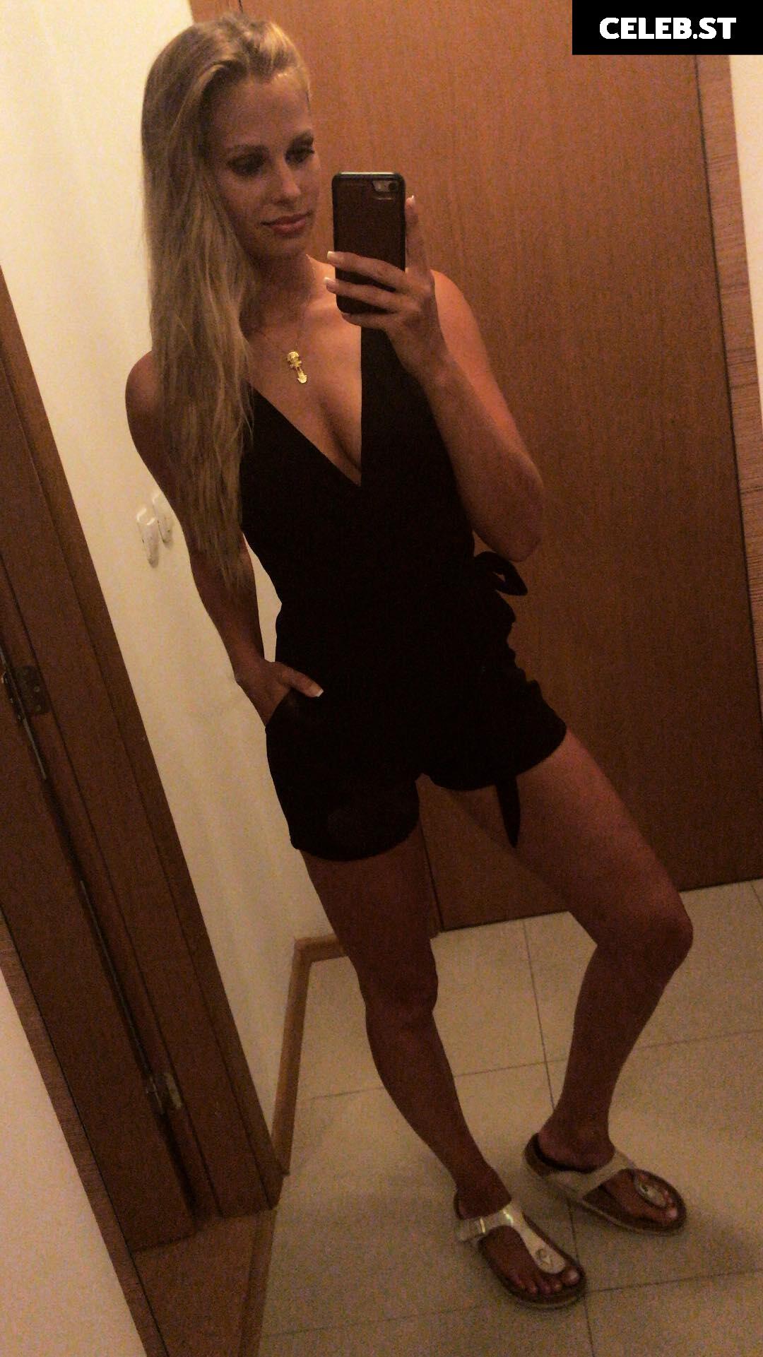 Carolina Peukmann Image 1934863