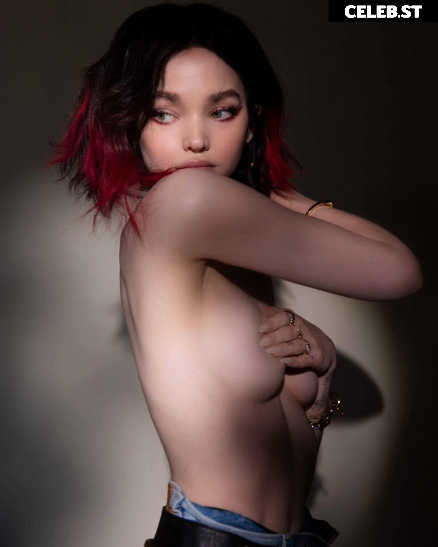 Dove Cameron Image 1934721