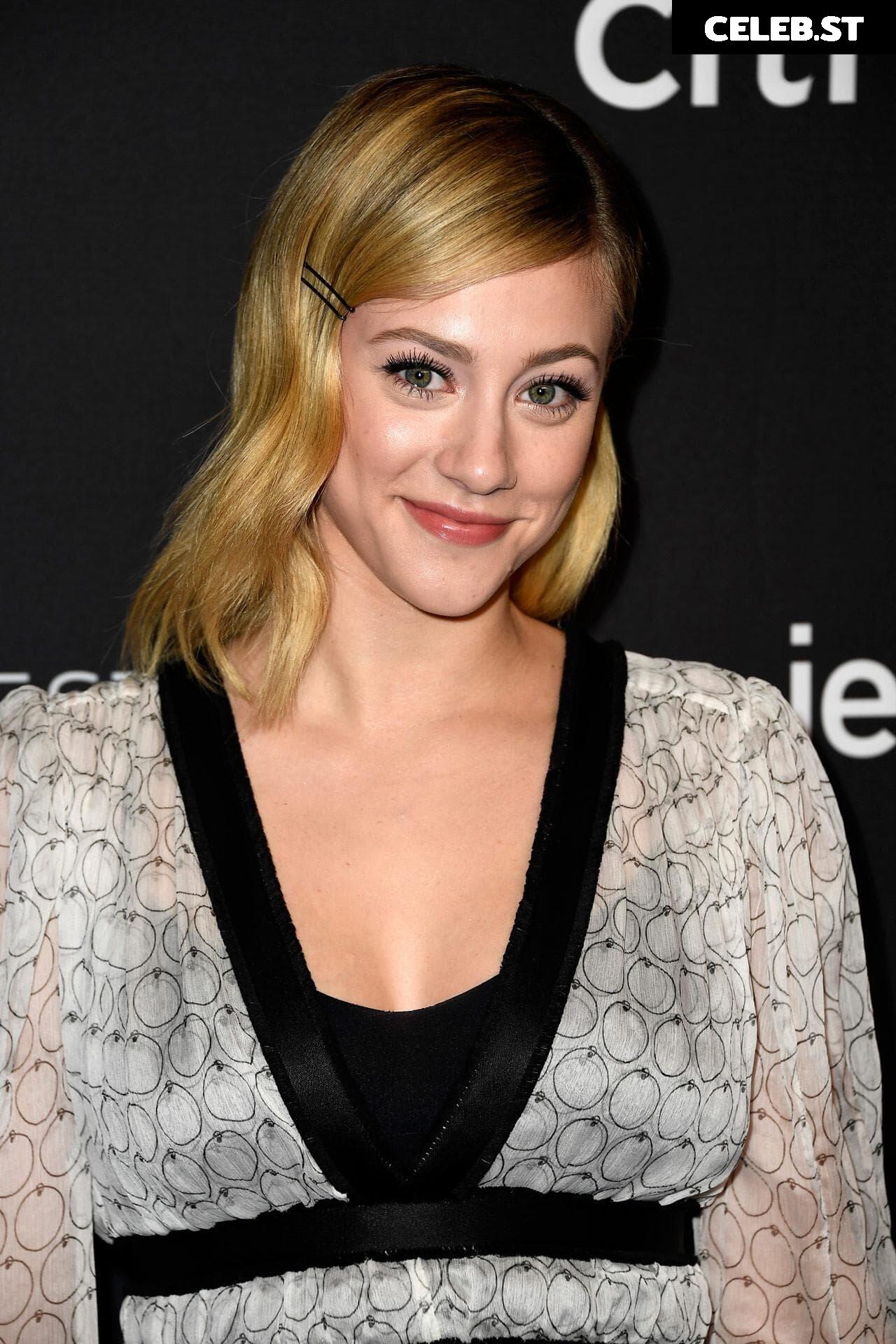Lili Reinhart Image 1934151