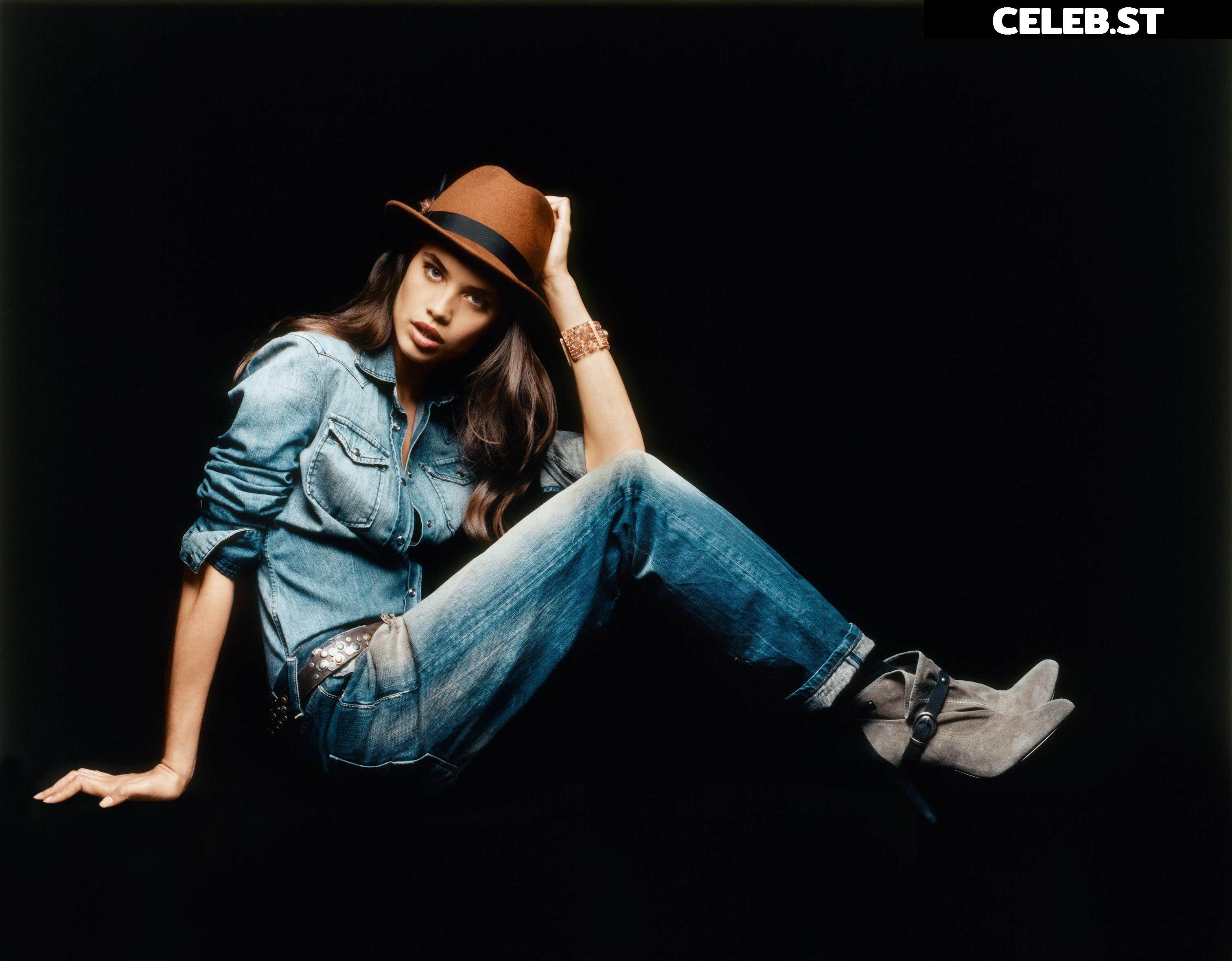 Sara Sampaio Image 1934352