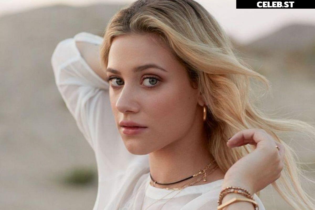 Lili Reinhart Image 1934301