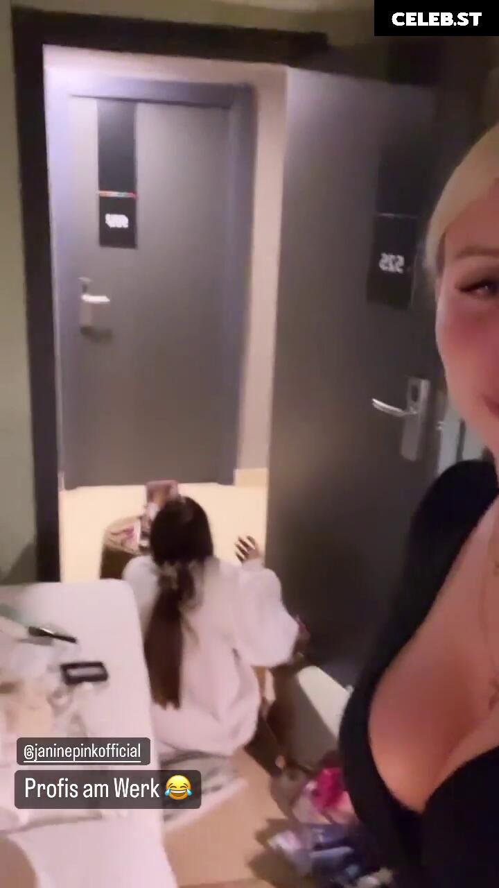 Carina Spack Image 1931666