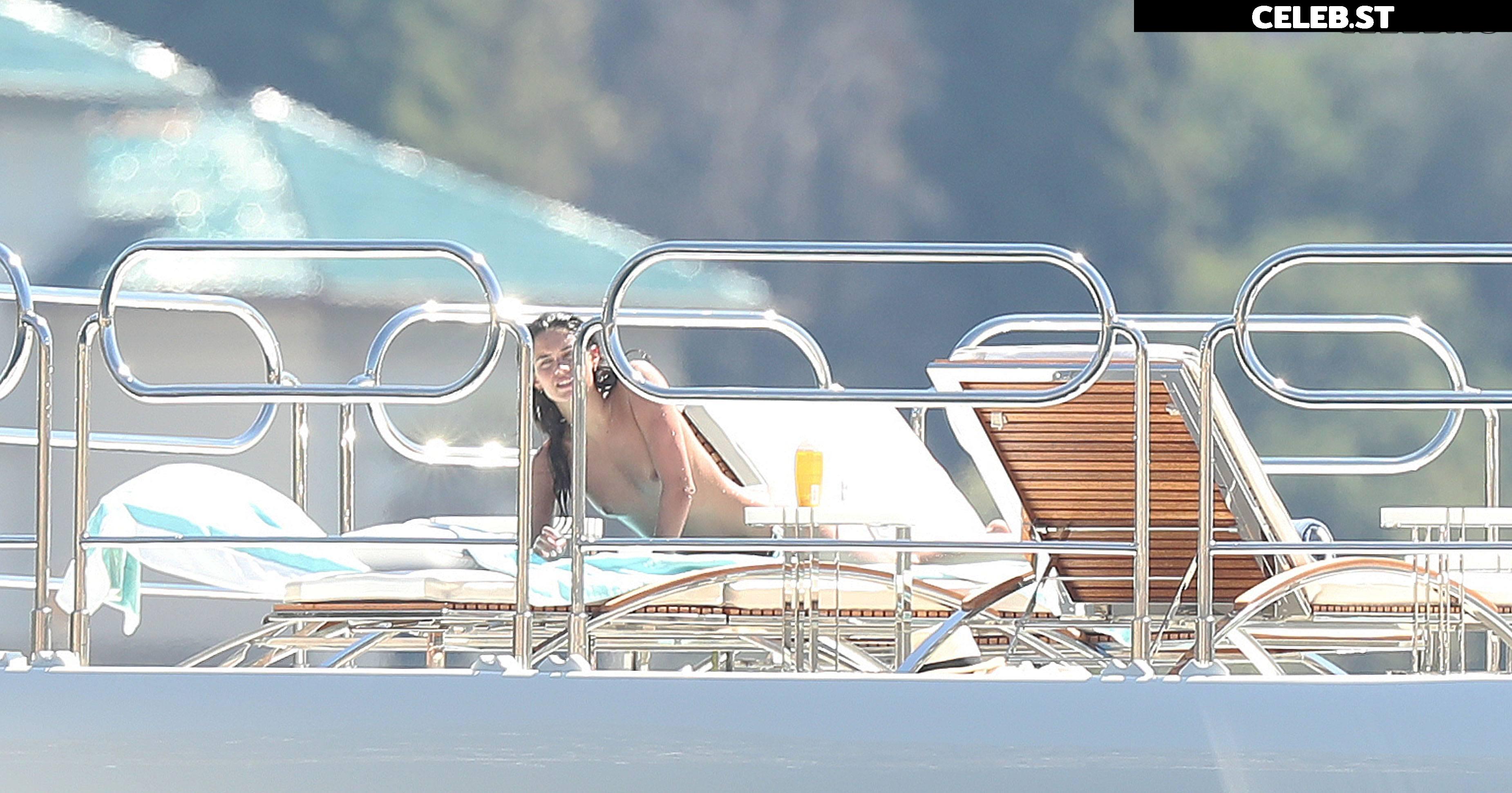 Sara Sampaio Image 1931015