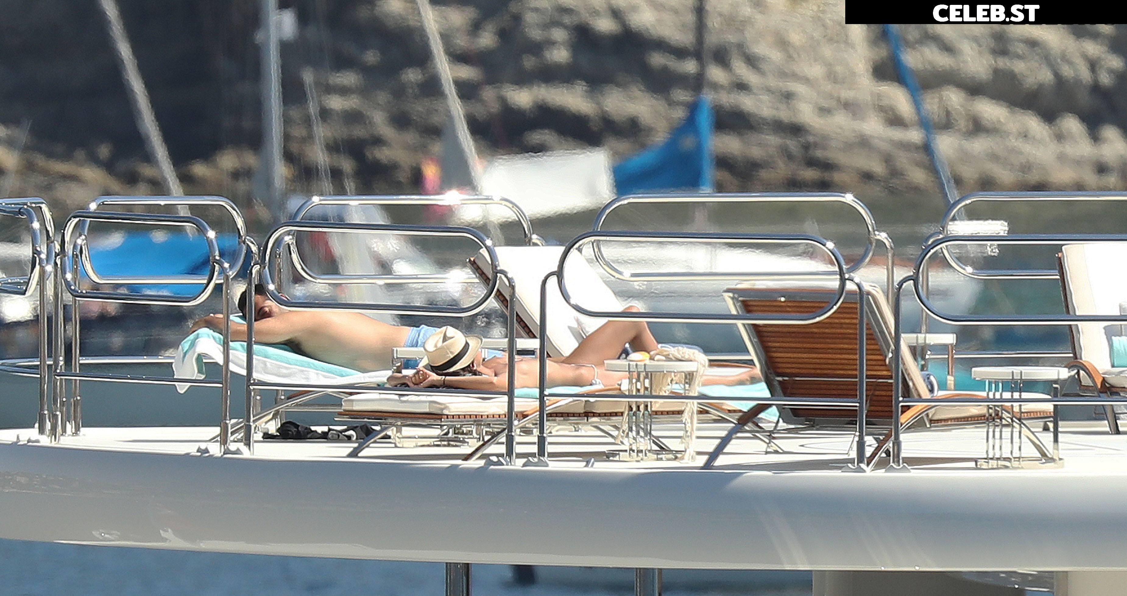 Sara Sampaio Image 1931238