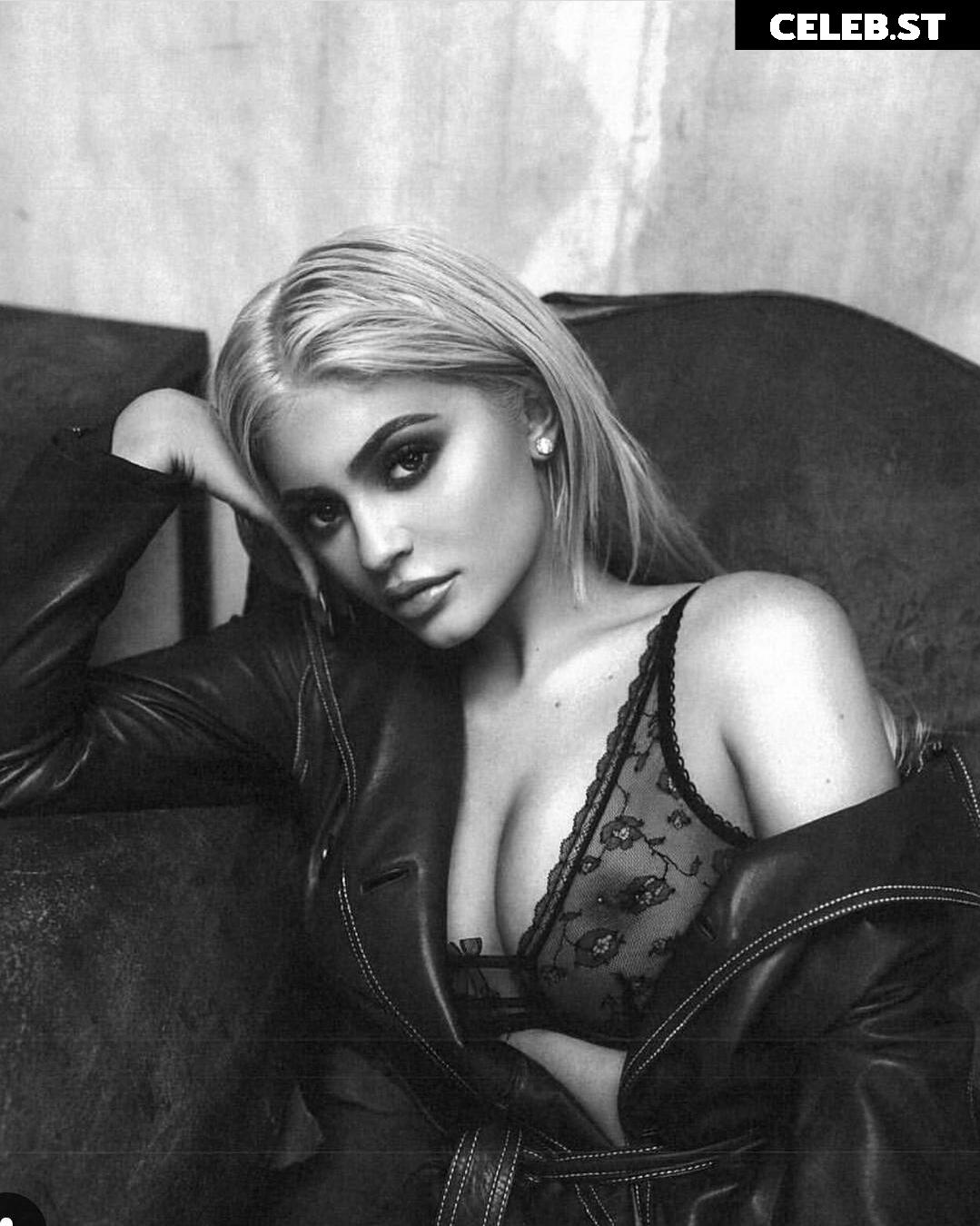 Kylie Jenner Image 1931939