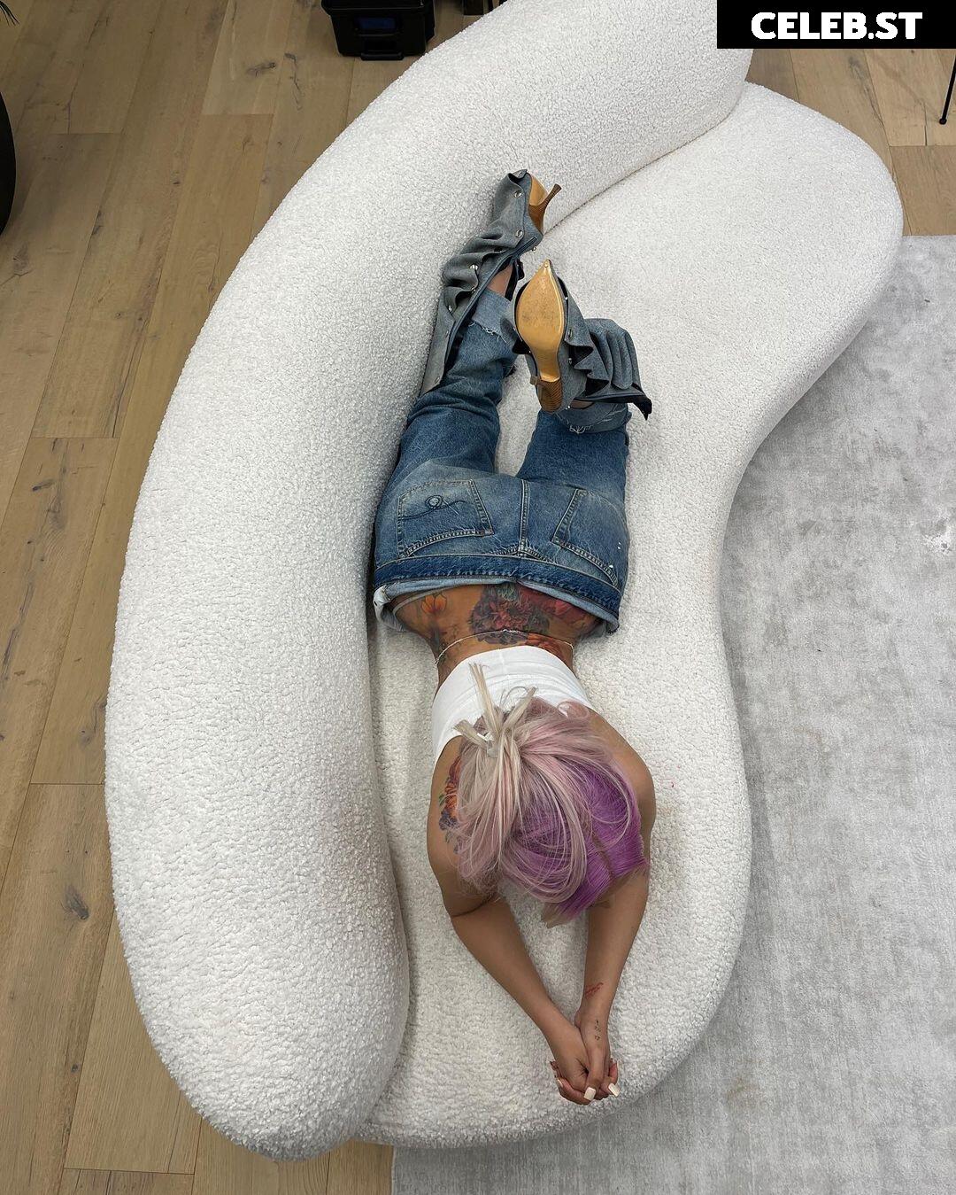 Cardi B Image 1932949