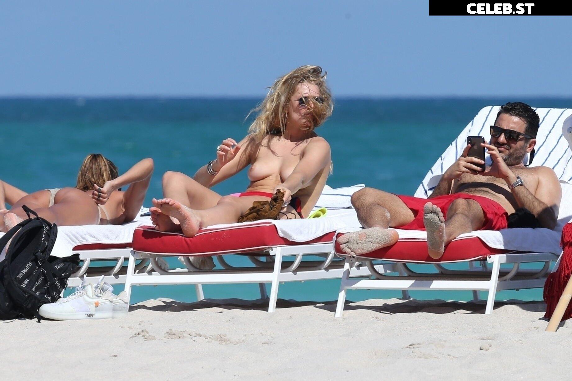 Toni Garrn Image 1930525