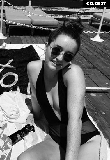 Kaitlyn Dever Image 1930435