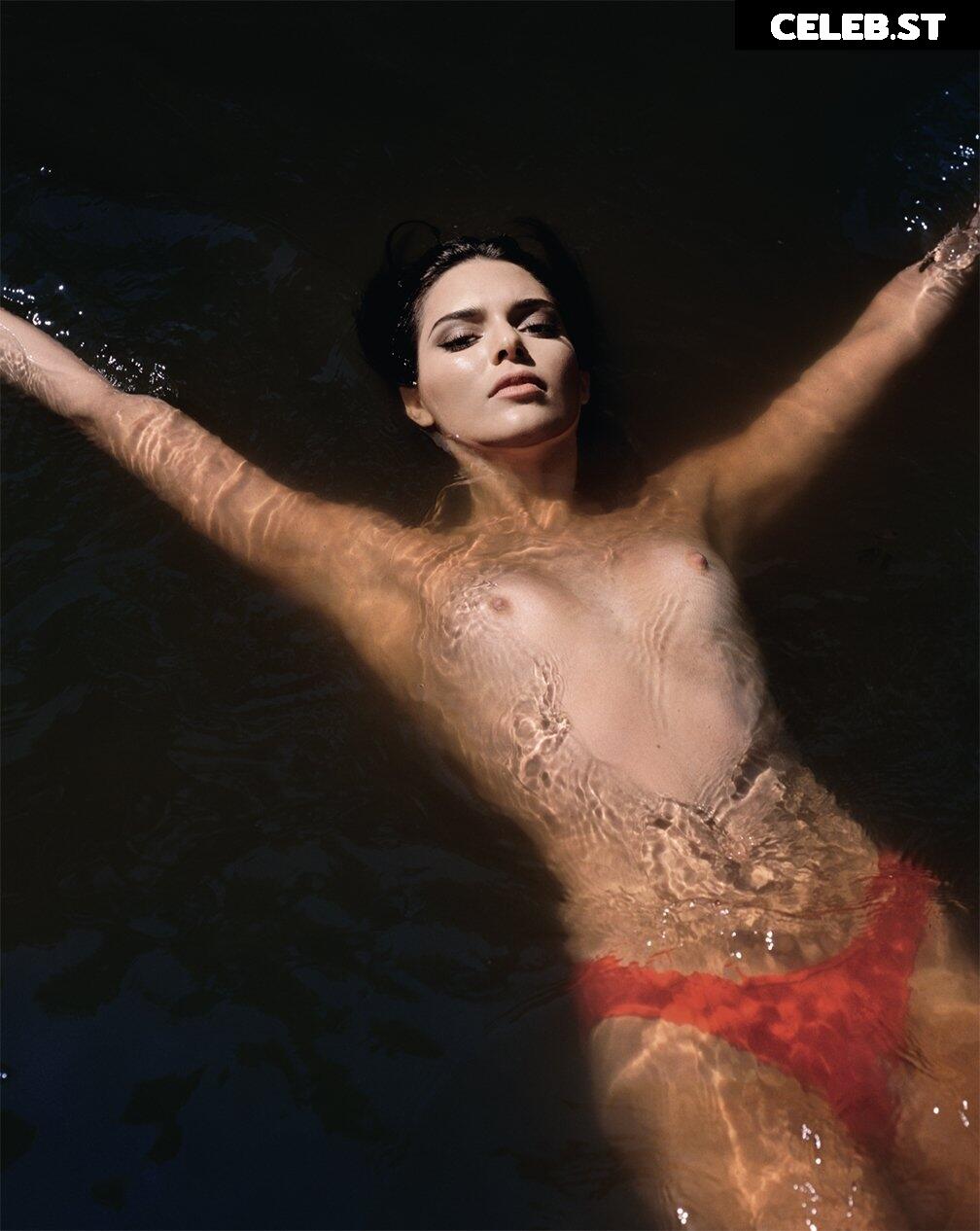 Kendall Jenner Image 1930139